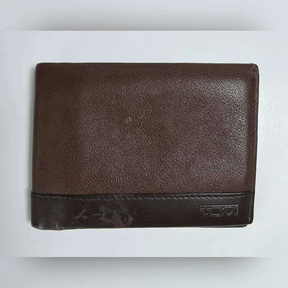 Tumi Bifold Men's Brown Leather Two Tone Wallet